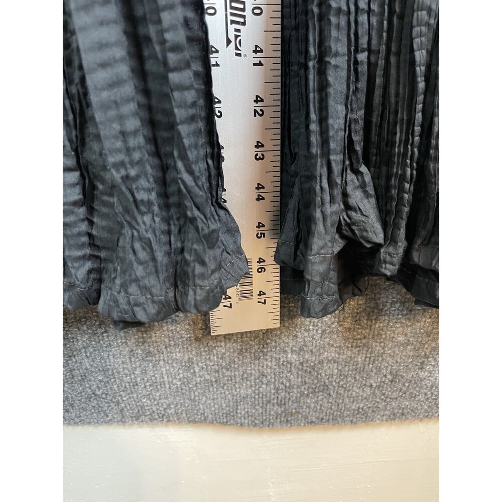 Ventage NAQUI Crushed and Smocked Black Knee Length Dress Jewel Neck L - Picture 6 of 12